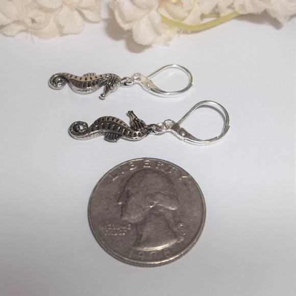 Earrings, Seahorse Earrings, Silver Seahorse Earrings, Beach Jewelry, NWT 8015 - Picture 5 of 8
